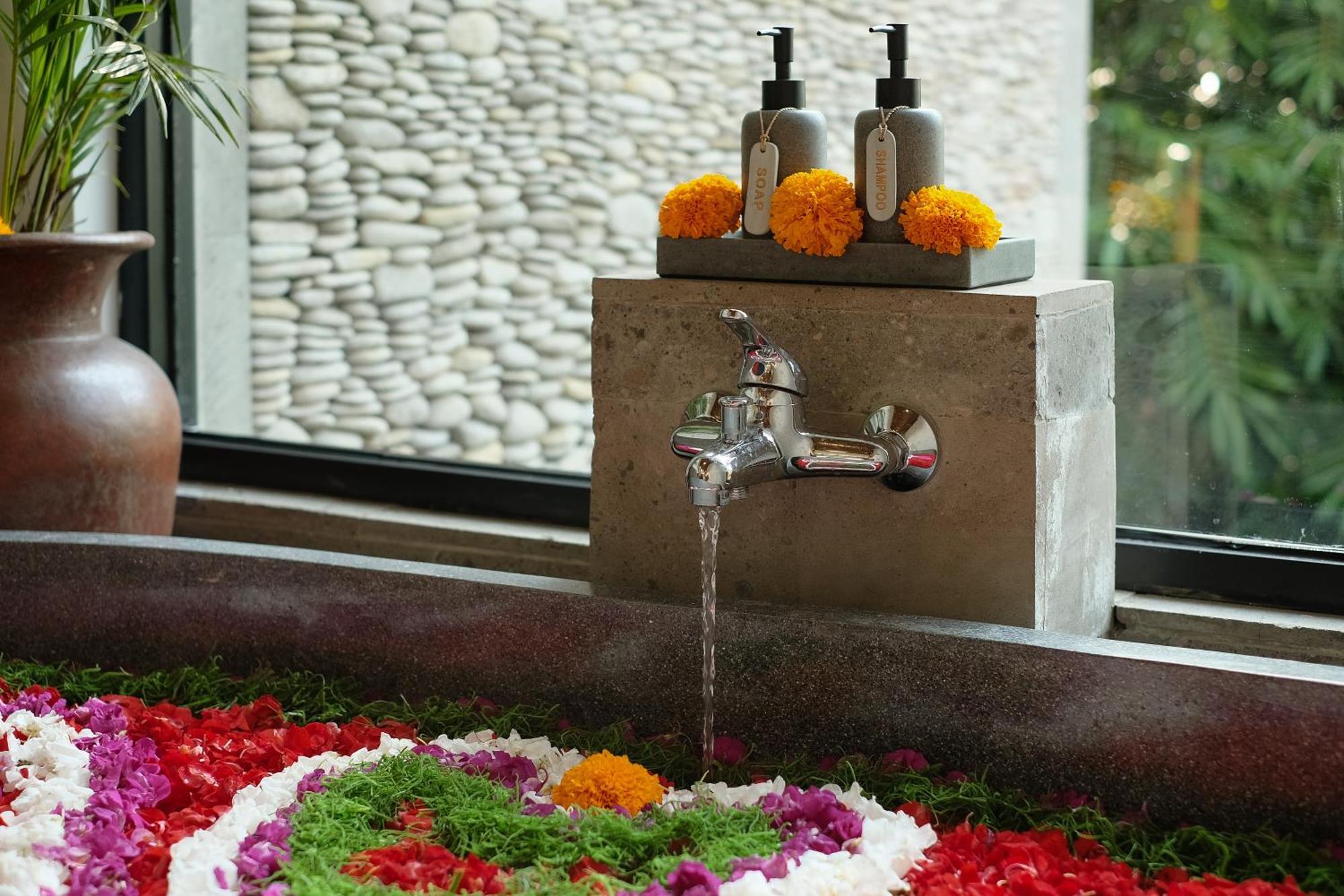 Rava * Ubud